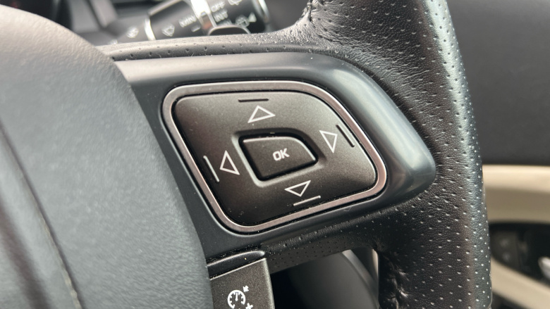 Land Rover Range Rover Evoque 2.0 Ingenium Si4 HSE Dynamic Lux 5dr Auto Petrol Hatchback